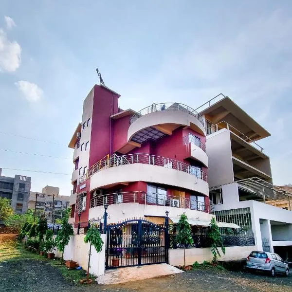 Pooja Villa Suites-Rooms and Pool, Igatpuri, hotel v destinaci Igatpuri