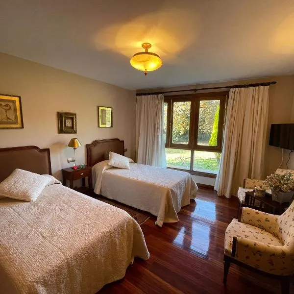 Casa rural en entorno privilegiado, hotel in Covelo