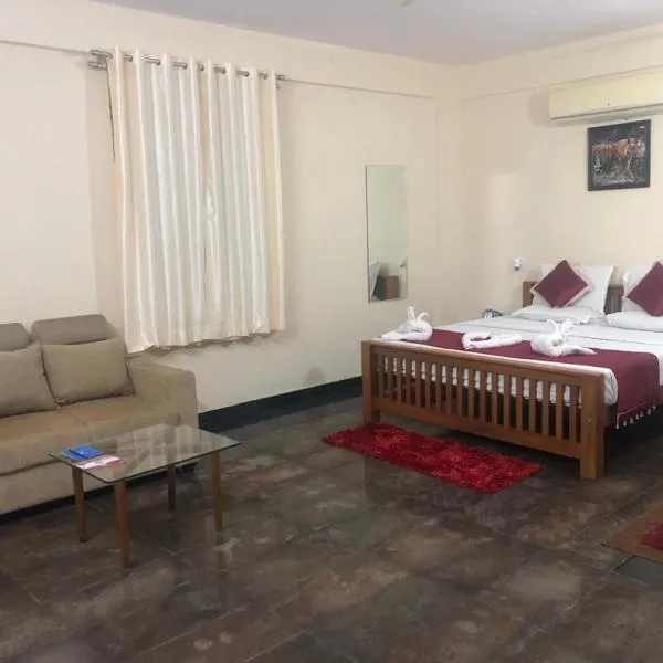 KSTDC Hotel Mayura Pavithra Yediyur, hôtel à Māgadi