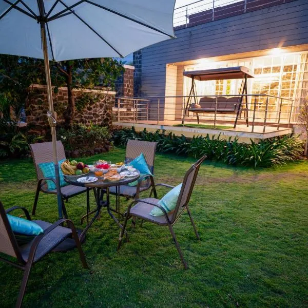 SaffronStays Forest Trails, Pawna - pool villa with forest views, hotel v destinaci Āmbavna
