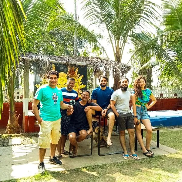 GREEN NEST HOSTEL, Baga- North Goa、アーポラのホテル