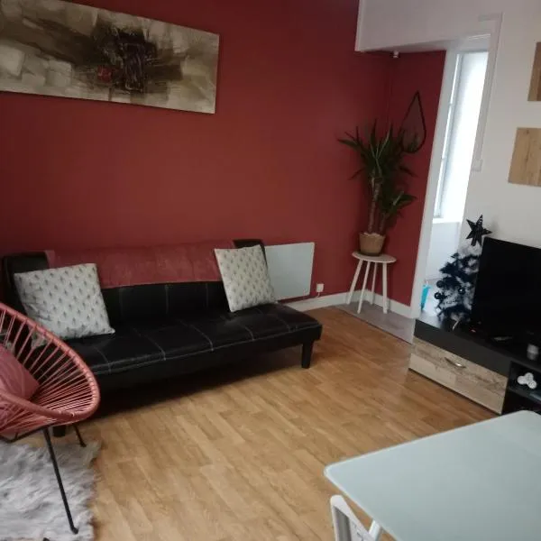 Pounette, appartement T3 centre / thermes Luxeuil, hotel v destinácii Luxeuil-les-Bains