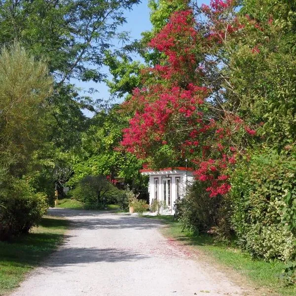 Etche Zahar, hotel in Urt