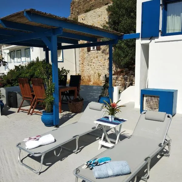 IVISKOS House, Megalo Horio village, Tilos Island, hotel in Megálon Choríon