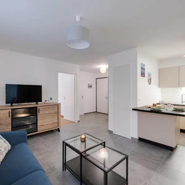 Le Concert - Beautiful appartment with garage for 4 people near beach, hotel en Annecy