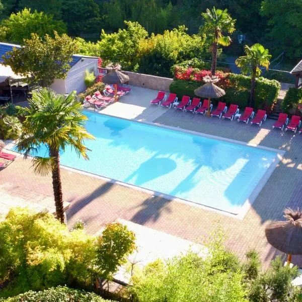 Hameau du Prat, hotel v destinaci Ribes