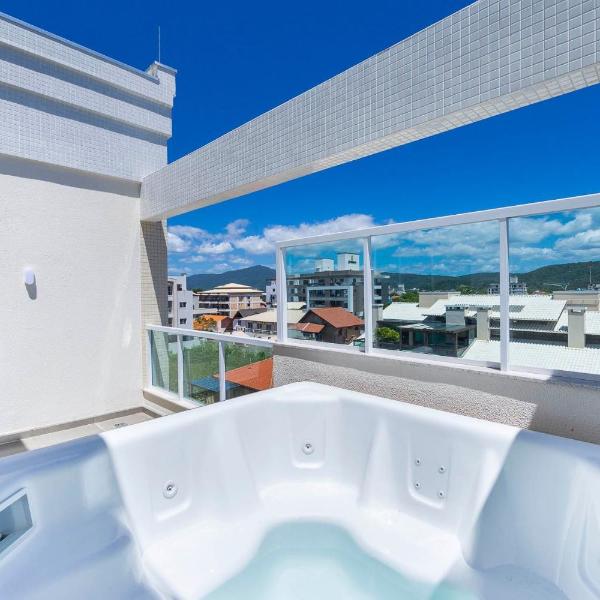 Cobertura duplex com 03 dormitórios e jacuzzi