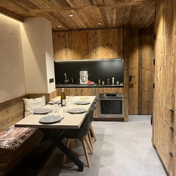 Appartement 4 à 5 personnes, hotel in Val-d'Isère
