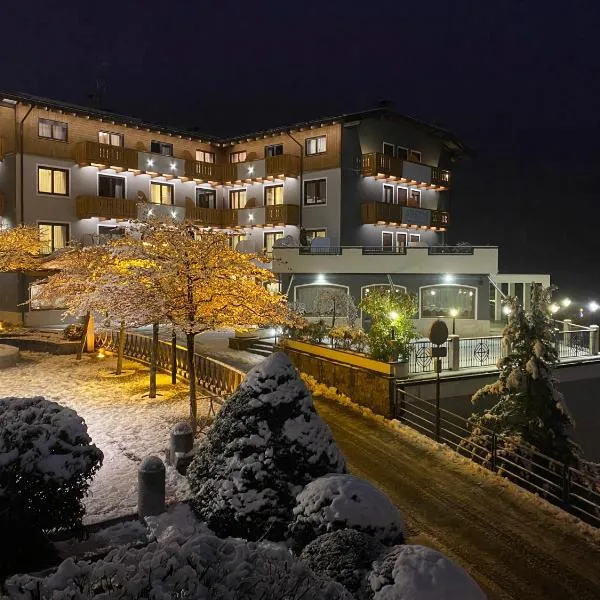 Ariston Lake View Hotel, hotel en Molveno