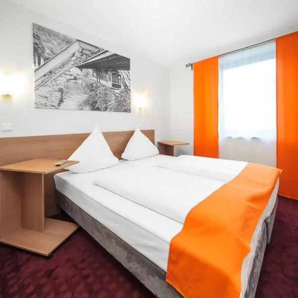 McDreams Hotel Wuppertal City, hotel di Wuppertal