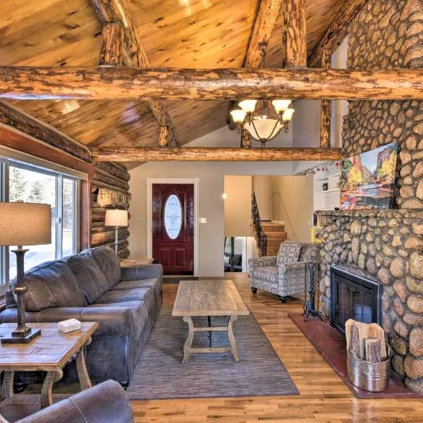 Downtown Buena Vista Cabin w/ Patio & Grill!, hotel a Buena Vista