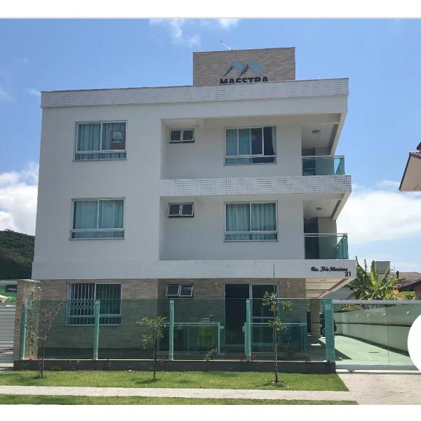Apto de 3 quartos na Praia de Palmas, com garagem
