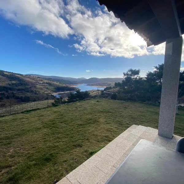 Casas Rurales en Peguerinos (P.N. del Guadarrama), hotell i Peguerinos