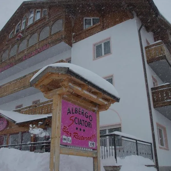 Hotel Sciatori, hotel Passo del Tonaléban