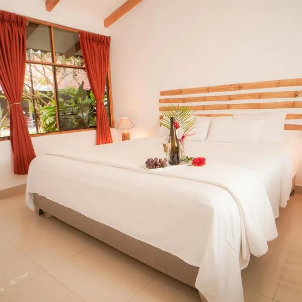 Country Club Eco Casajardin, hotel en Moyobamba