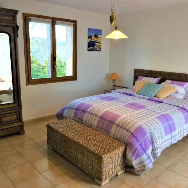 Chambre d hôtes de la Louve, hotel in Fréjus