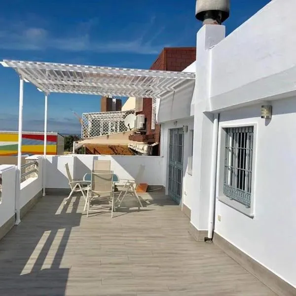 Luxury Attics Avenida Italia PARKING INCLUIDO, hotel a Huelva