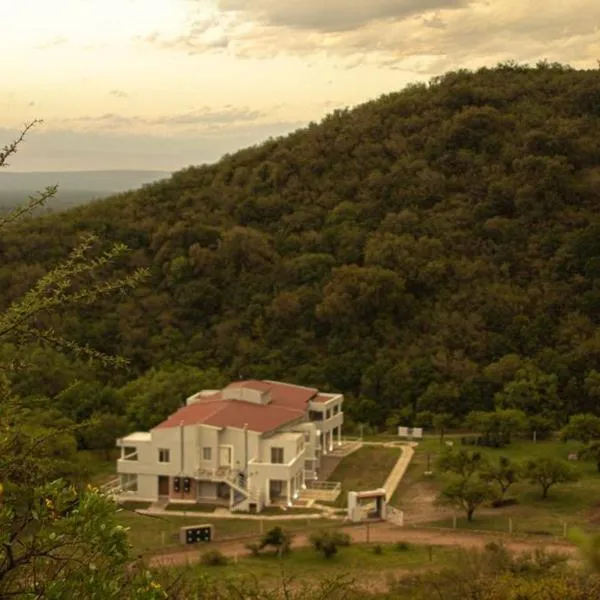 La Herradura Village, hotel v mestu Cañada La Negra