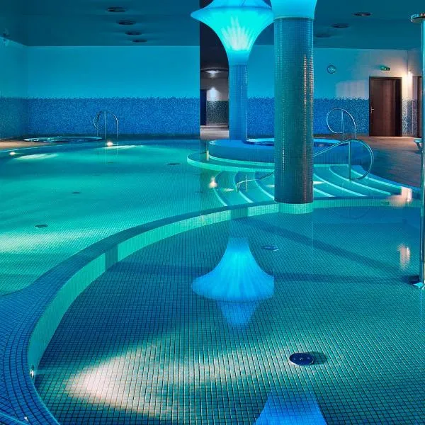 Hotel Arkas, hotel v destinaci Prószków