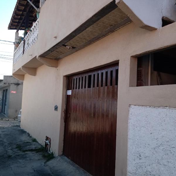 Casa conceito aberto aconchegante, perto de tudo e com garagem 64m2