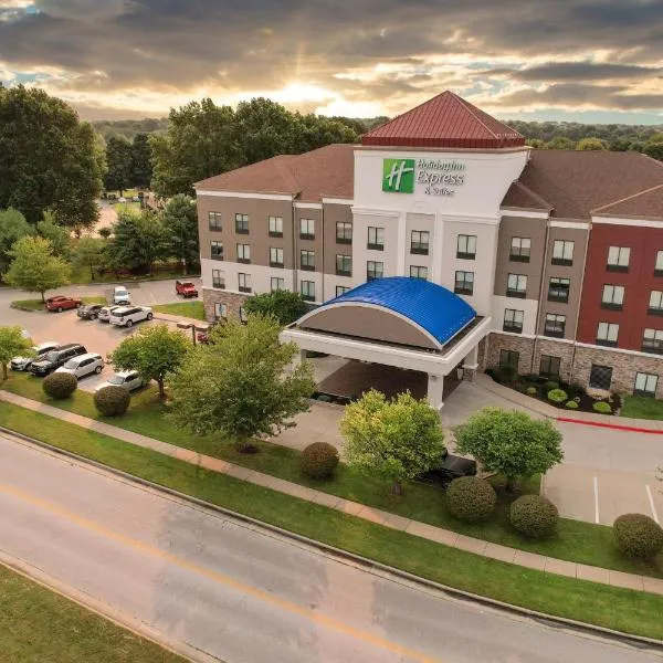 Viesnīca Holiday Inn Express and Suites Springfield Medical District, an IHG Hotel pilsētā Springfīlda