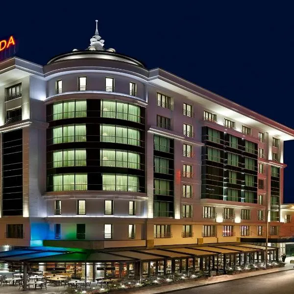 Ramada Plaza by Wyndham Eskisehir, хотел в Ескишехир