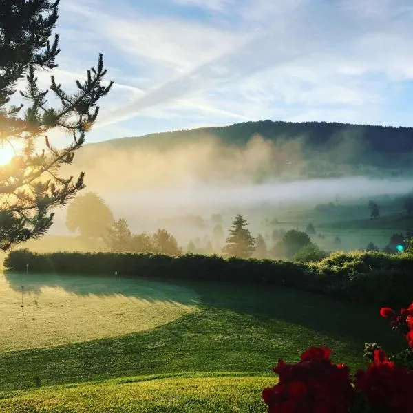 Domaine du Mont-Saint-Jean, hotel en Les Rousses