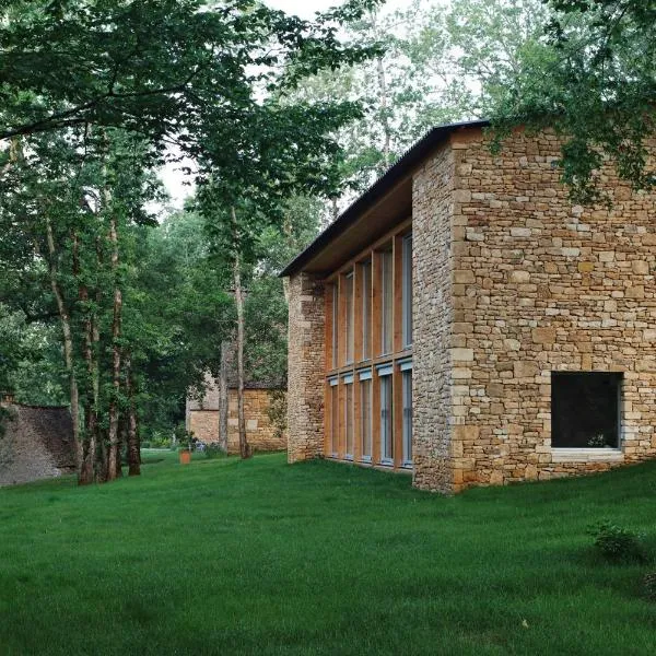 Maison d’hôte Les Grands Chênes, hotel in Valojoulx