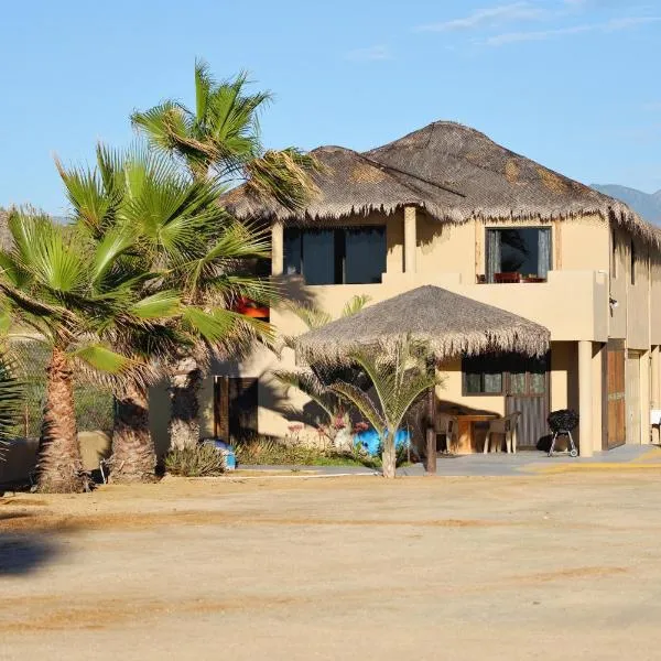 Cerritos Beach Palace Casa Gaia, hotel in El Pescadero