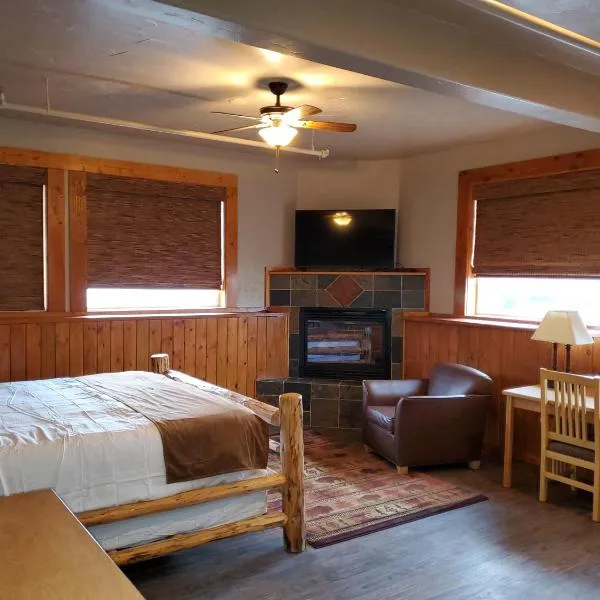 Buffalo Lodge of Bigfork, hotel v destinácii Bigfork