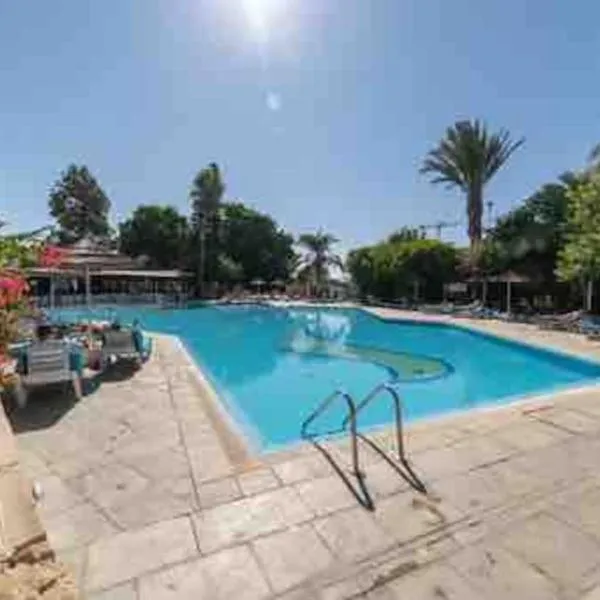Dream Studio270m from the Beach, Hotel in Kato Paphos