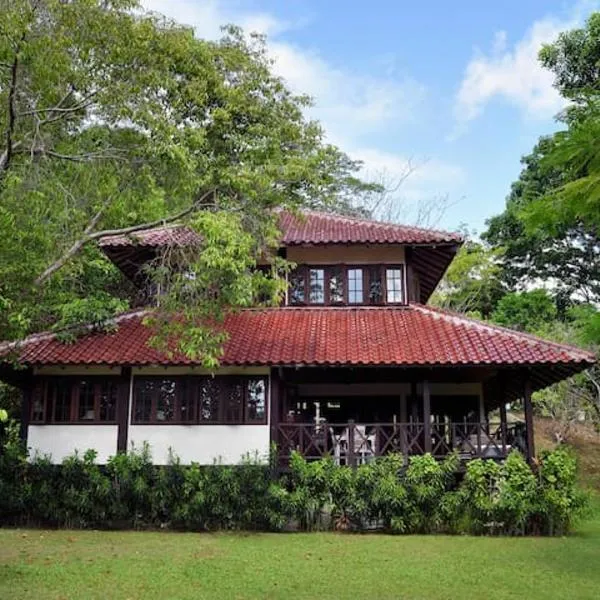 Nongsa Village Peaceful Villa in private beach Resort, hotel v destinaci Nongsa