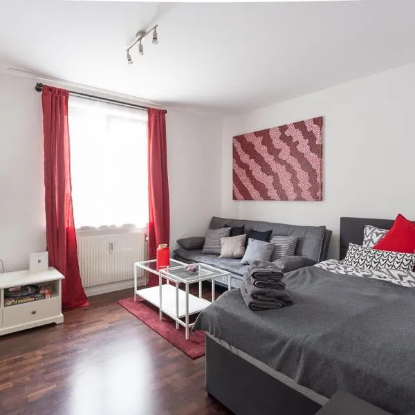 NEW ShalalaLiving Vienna - Lovenest or Workspace near Schönbrunn BG, отель в Вене