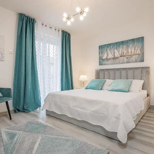 Luxury Apartments Gina, khách sạn ở Rovinj