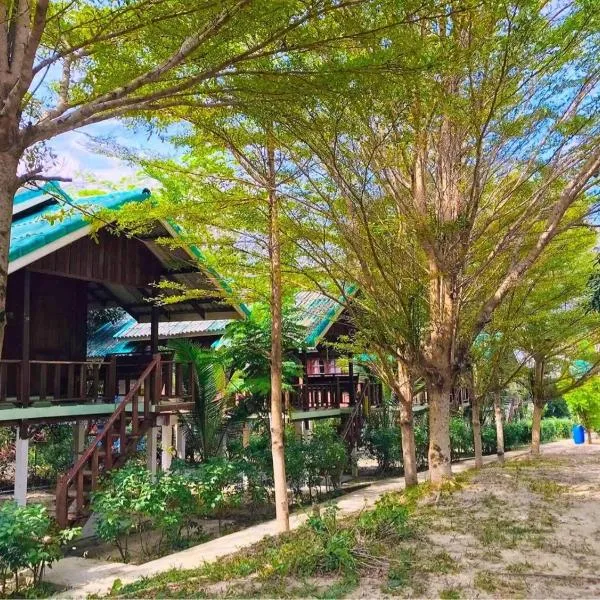 Rasta House,,Koh Phayam โรงแรมในเกาะพยาม