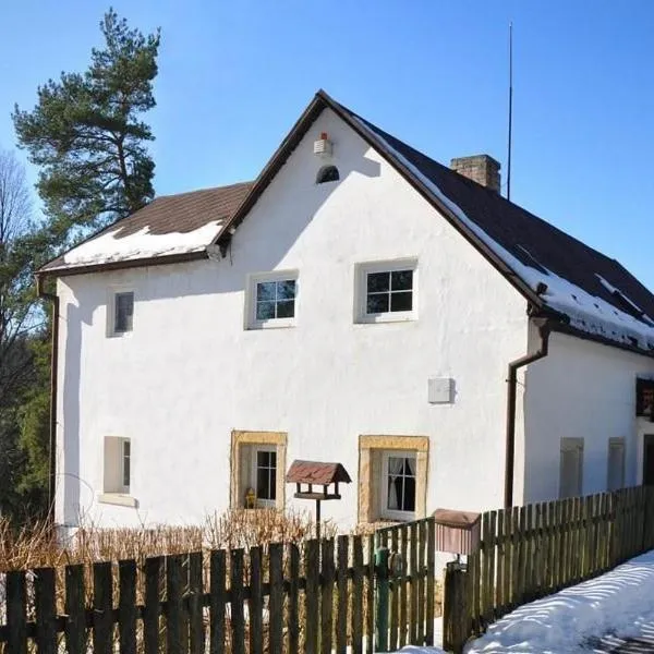 Chalupa Mája, hotel in Hřensko