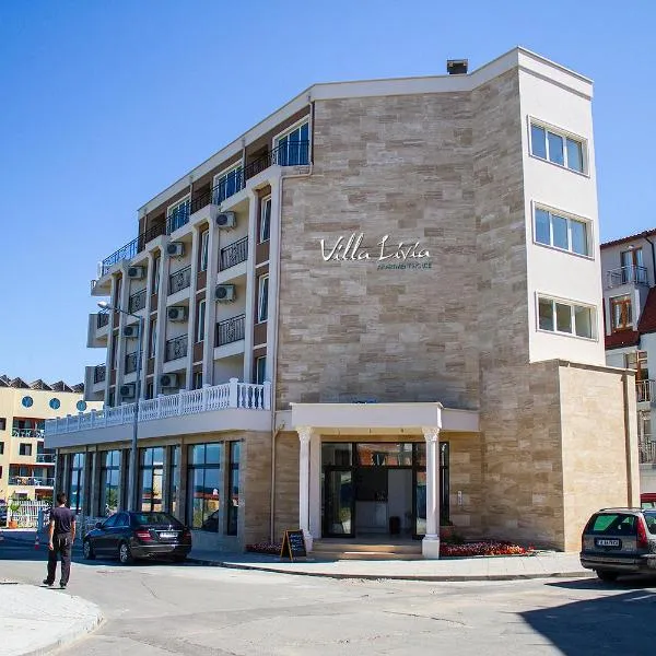 Villa Livia Boutique Apartments, хотел в Равда