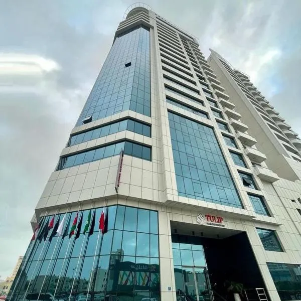Tulip Hotel & Suites, hotel a Manama