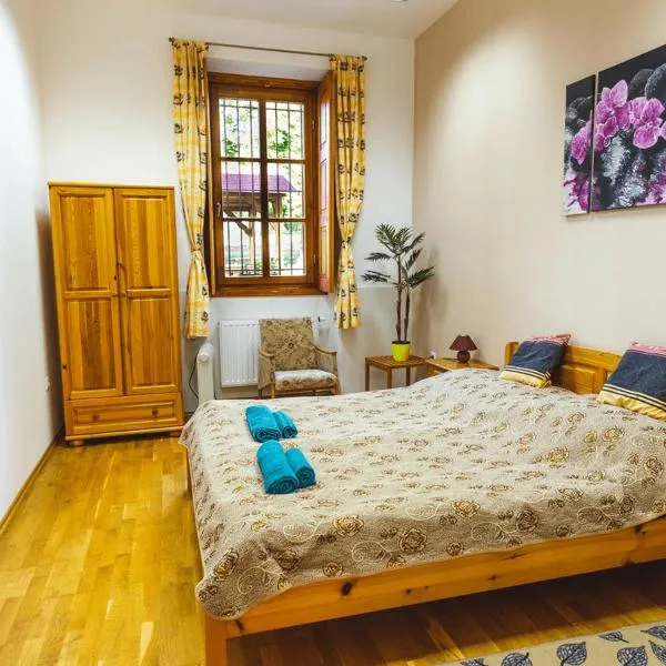 Tolnay Kúria és Vendégház, khách sạn ở Nagygörbő