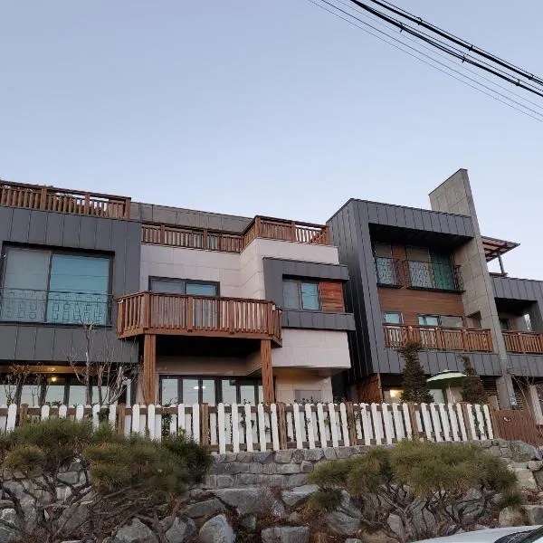 Grace River House-Block B, hotell i Wonju