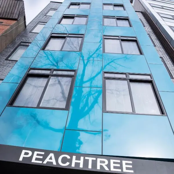 Peachtree Suites - Jersey City, hotel v destinaci Jersey City