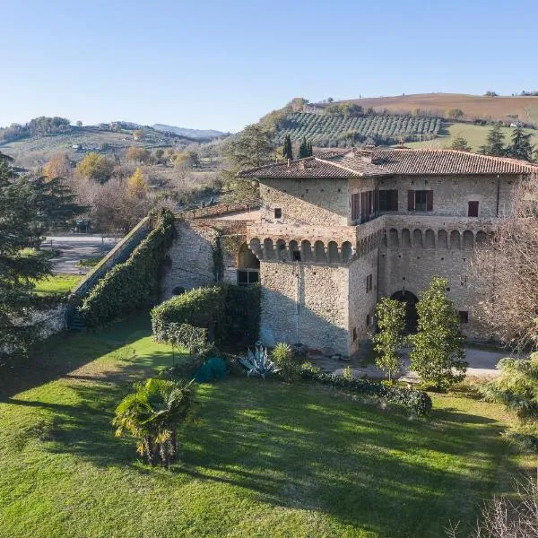 Castello del Capitano delle Artiglierie, hotel v destinaci Castrocaro Terme