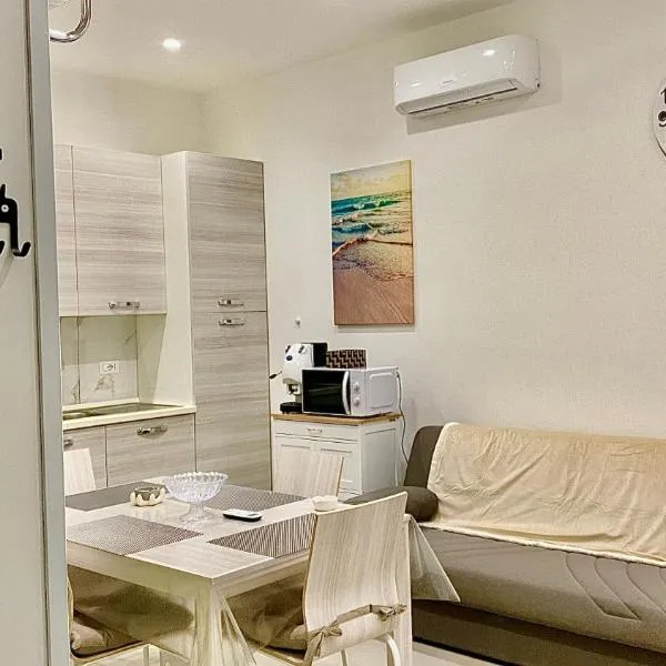 Appartamento Casa Crispino Piano terra per 2 persone, hotel in Frattaminore