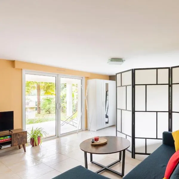Le Rocher de Bel Air -40m2 -Chaleureux 3 étoiles, hotel in Saint-Aignan-Grand-Lieu
