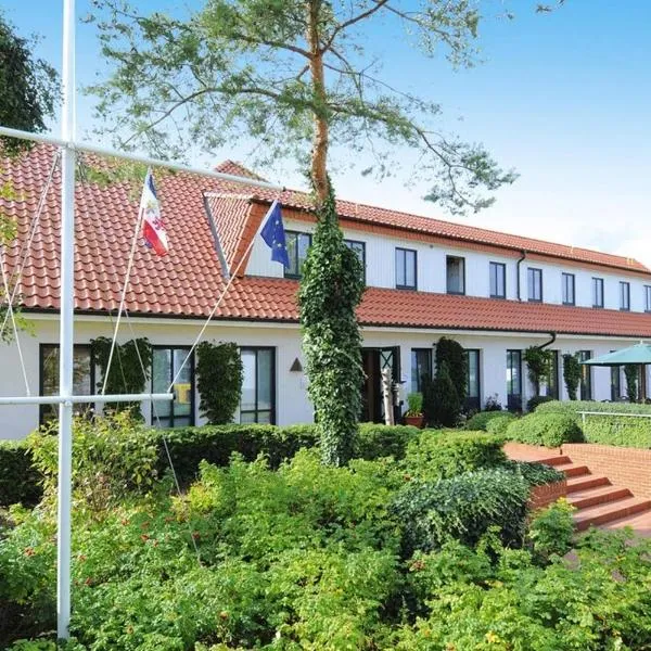 Apartments Post Hiddensee, Vitte, hotel in Plogshagen