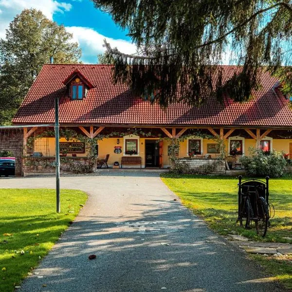 Areál Malý Texas (Little Texas), hotel v Rychnově nad Kněžnou