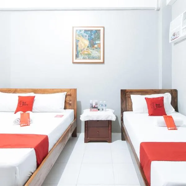 RedDoorz @ Greenview Hotel and Restobar Masbate, hotel v Masbate