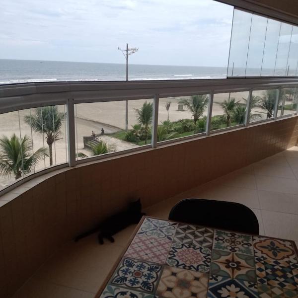 Frente pro mar apartamento completo