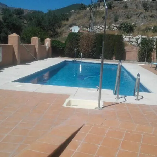Precioso apartamento en complejo residencial., hotel v destinácii Alcaucín