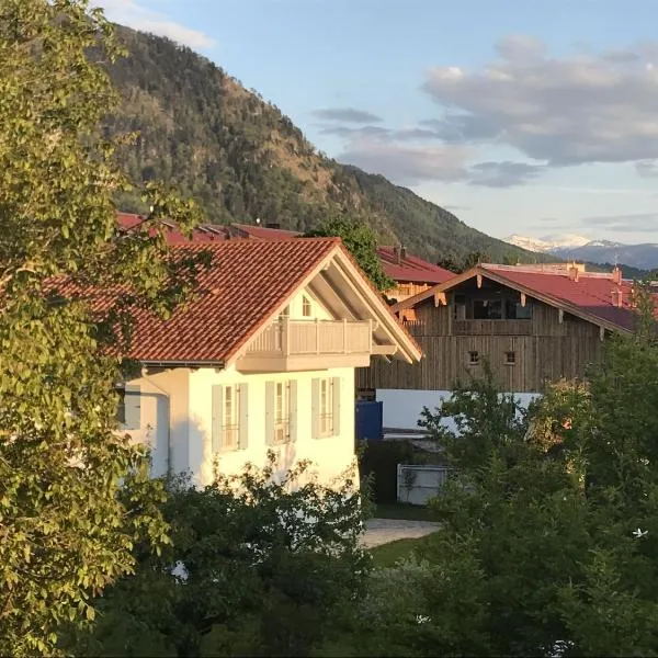 Haus Vincent, hotell i Grassau